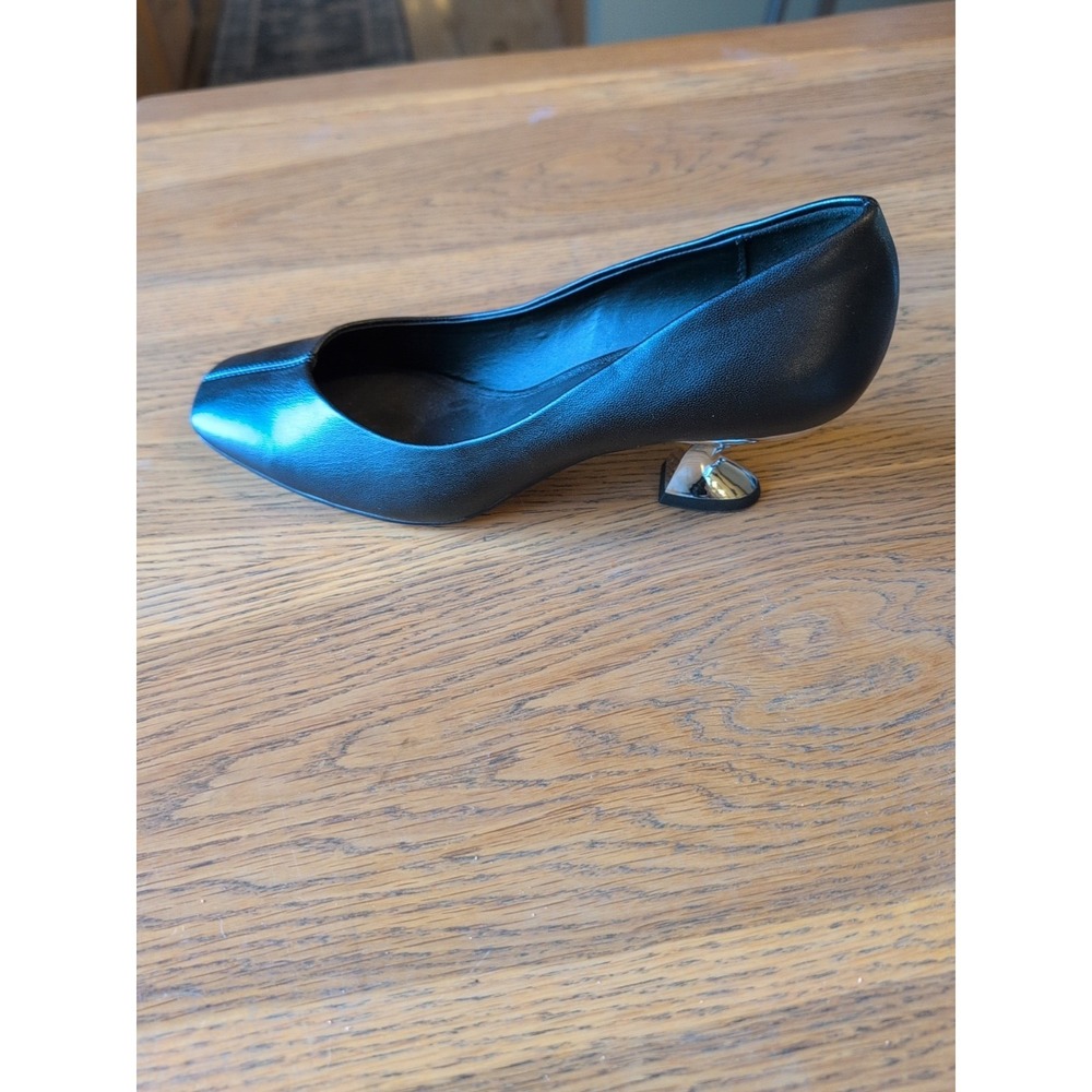 Katy Perry The Laterr Pump Black / Silver Sculpted Heel Slip On Sz 8M EUC - Picture 2 of 9